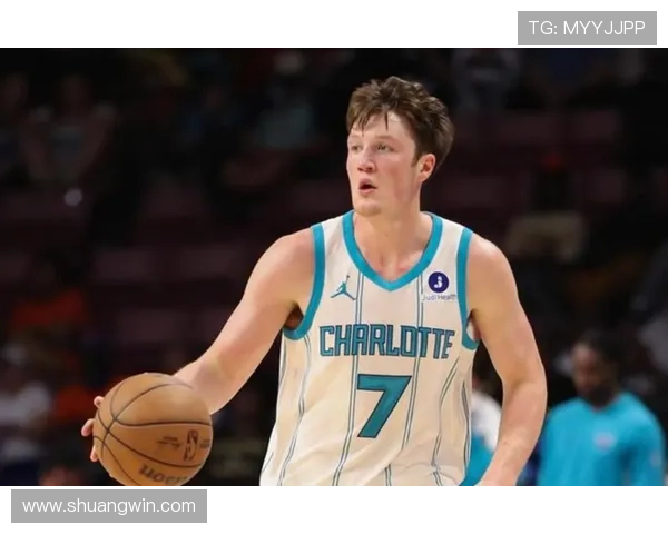 克尼佩尔表现出色12投7中砍下21分7助攻三分球命中率高达55